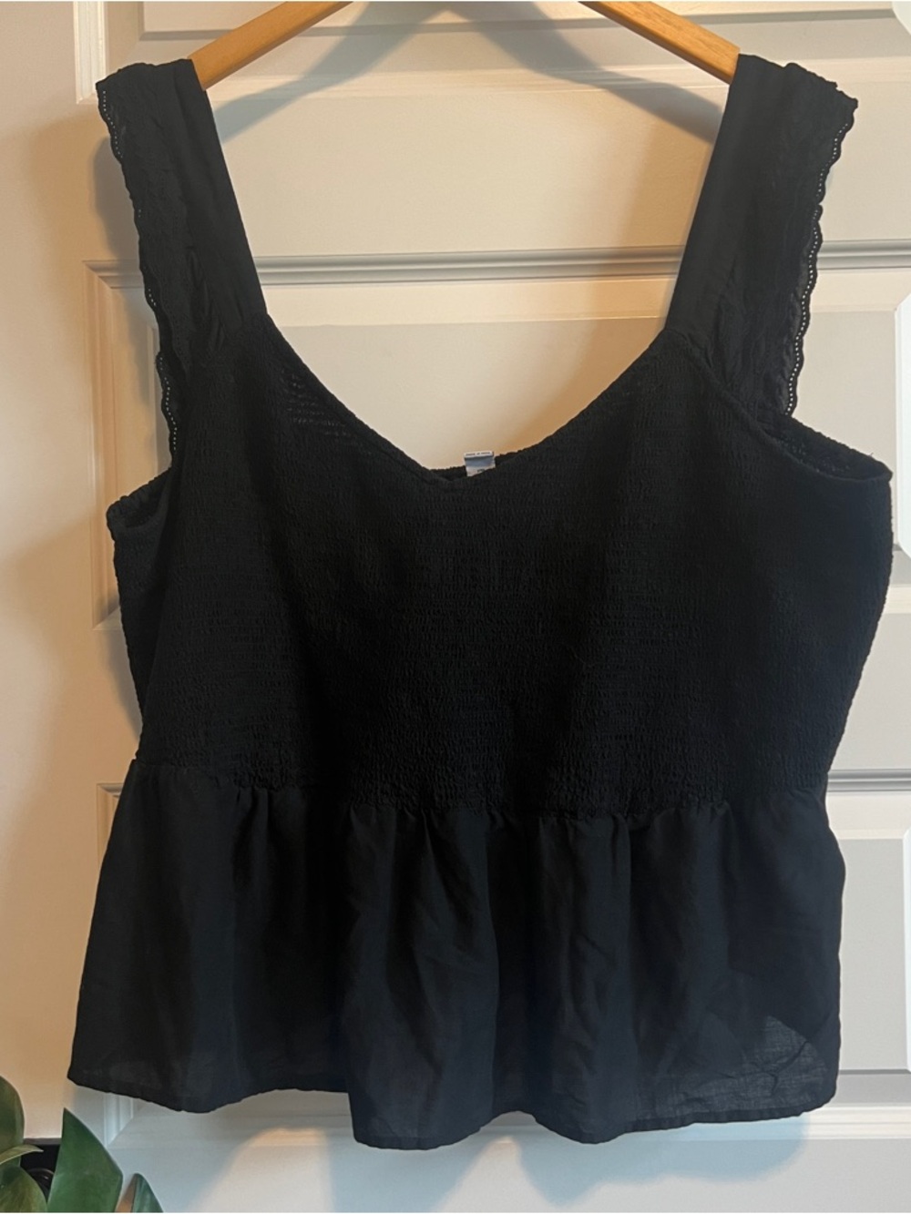 OLD NAVY Smocked Peplum Embroidered 3x